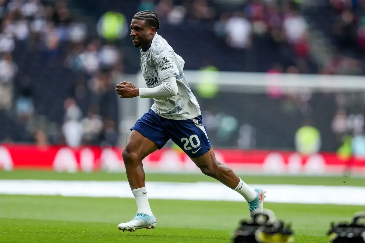 Tottenham among clubs interested in 22-year-old Feyenoord midfielder also wanted by Chelsea