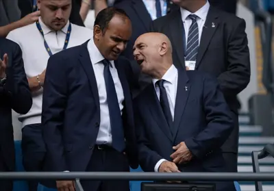Vinai Venkatesham and Daniel Levy at Etihad Stadium