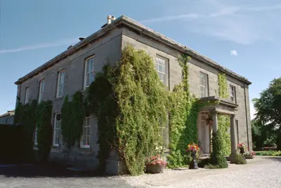 SPRINGFIELD HOUSE HOTEL, Pilling 