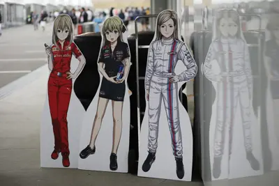 giant cardboard cutout anime｜TikTok Search